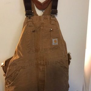 Carhartt bib overalls in 36x34